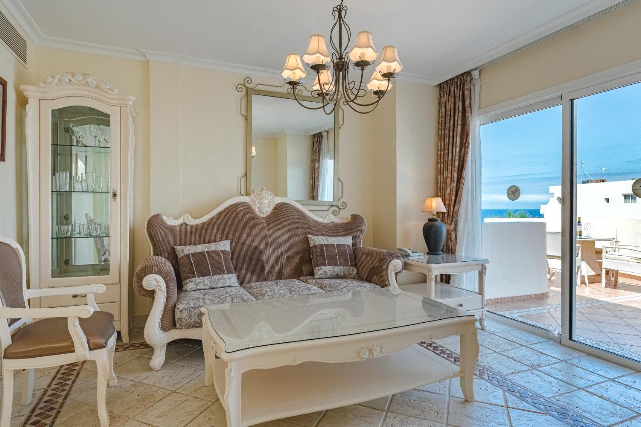 Flamingo Boutique 4*
