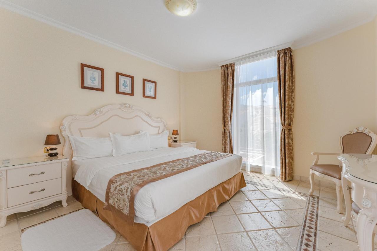 Hotel Flamingo Boutique 4*
